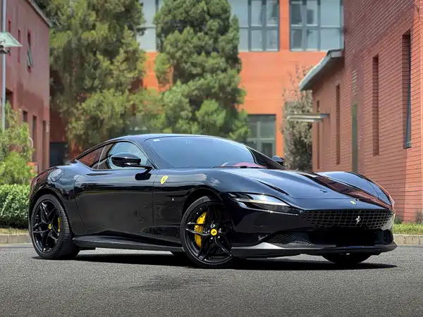 Ferrari Roma 2021