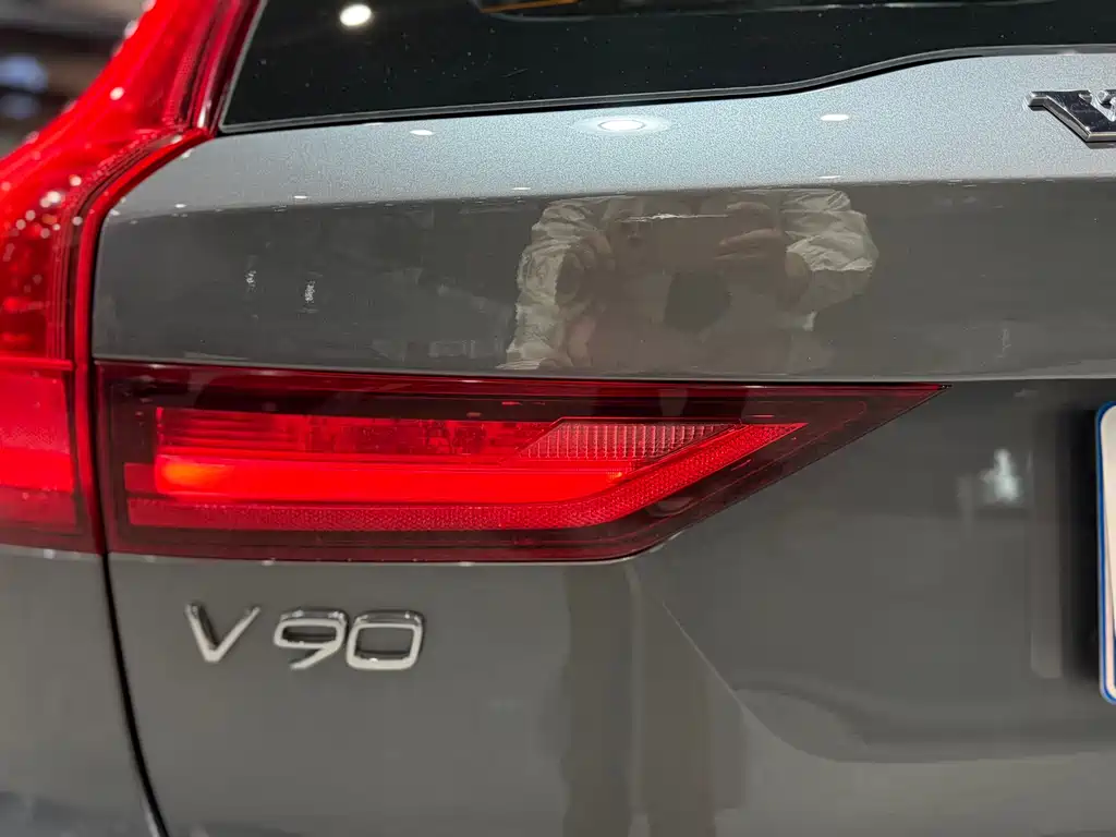 Volvo V90 2018 — фото 27