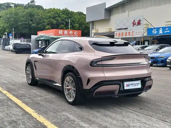 Xiaomi YU7 2025
