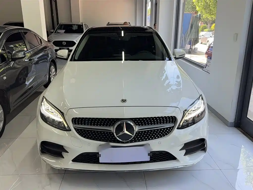 Mercedes-Benz C-Class 2022 — фото 4