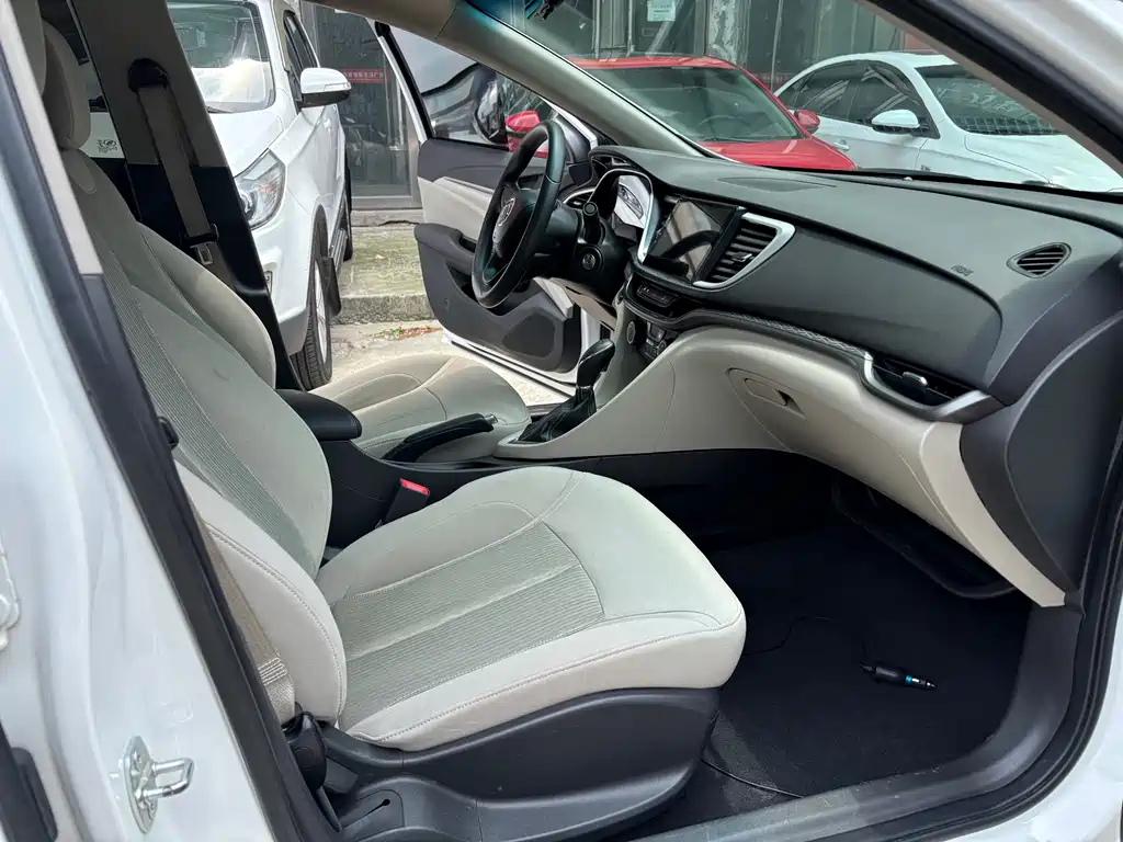 Buick Excelle 2019 — фото 10