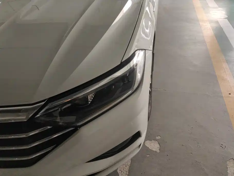 Volkswagen Sagitar 2020