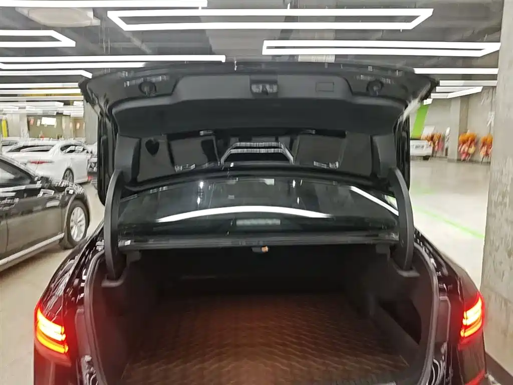Volkswagen Passat PHEV 2022 — фото 19