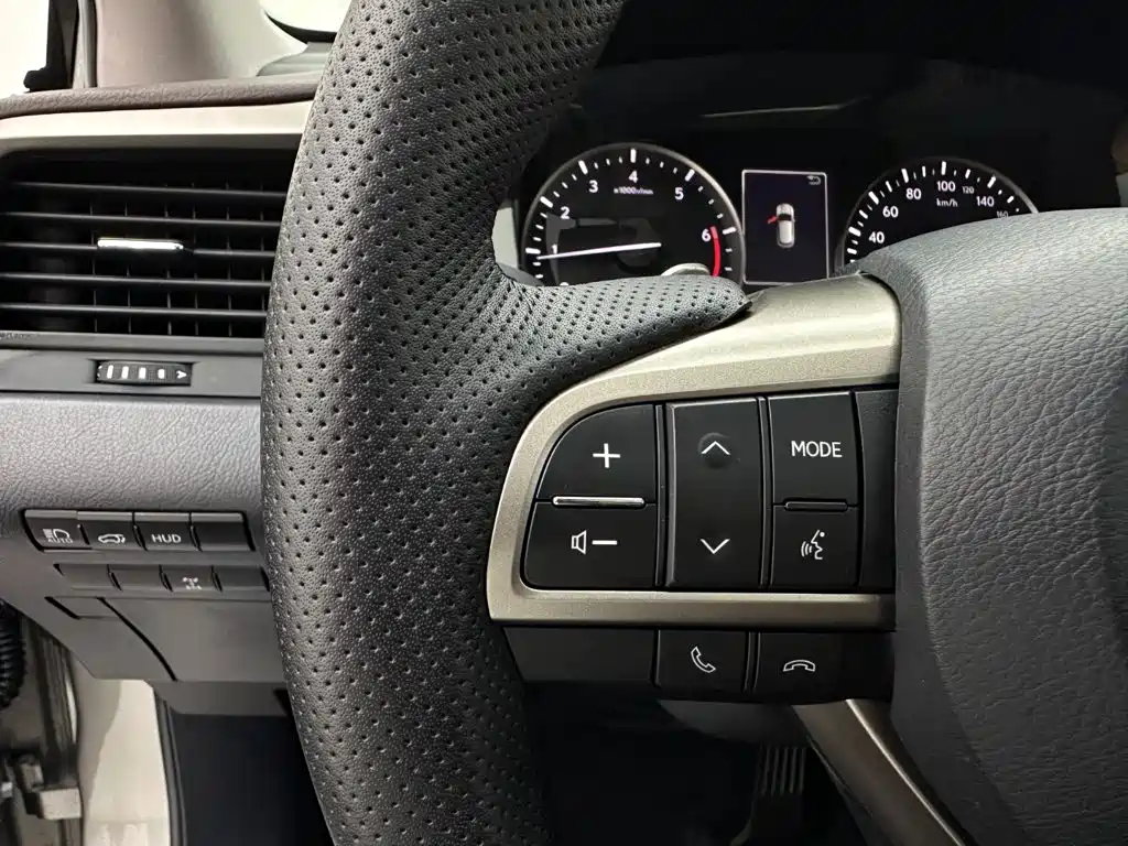 Lexus RX 2022 — фото 26