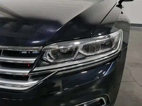 Volkswagen Phideon 2018