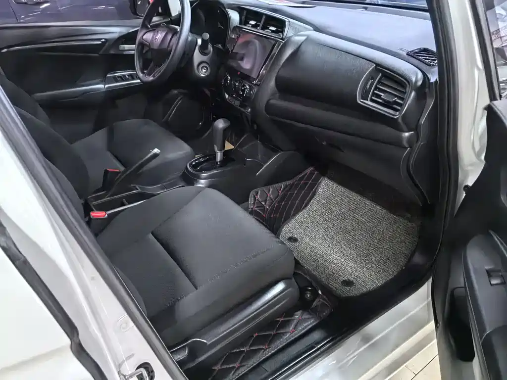 Honda Fit 2019 — фото 10