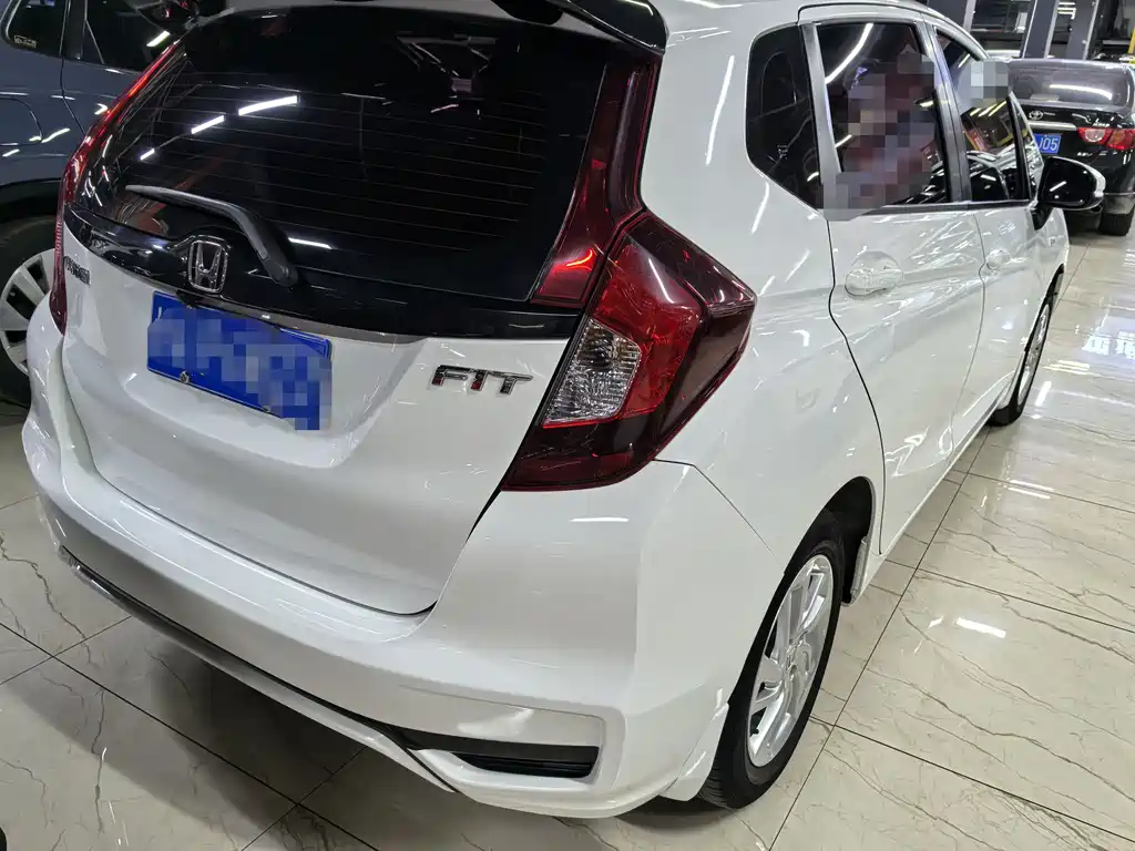 Honda Fit 2019 — фото 6