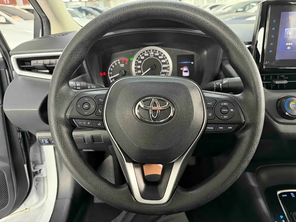 Toyota Corolla 2022 — фото 12