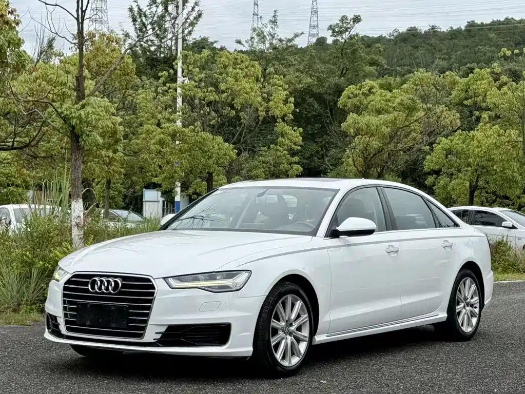 Audi A6L 2018 — фото 1