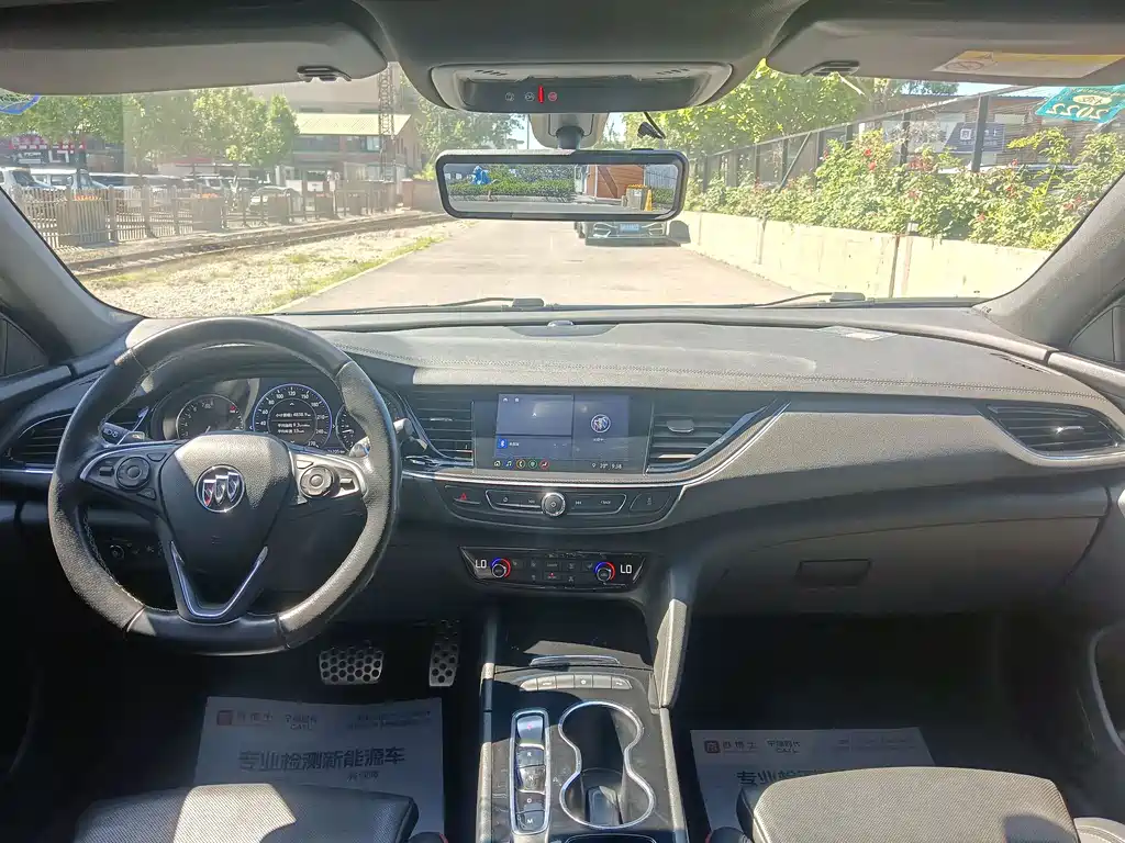 Buick Regal 2020 — фото 18