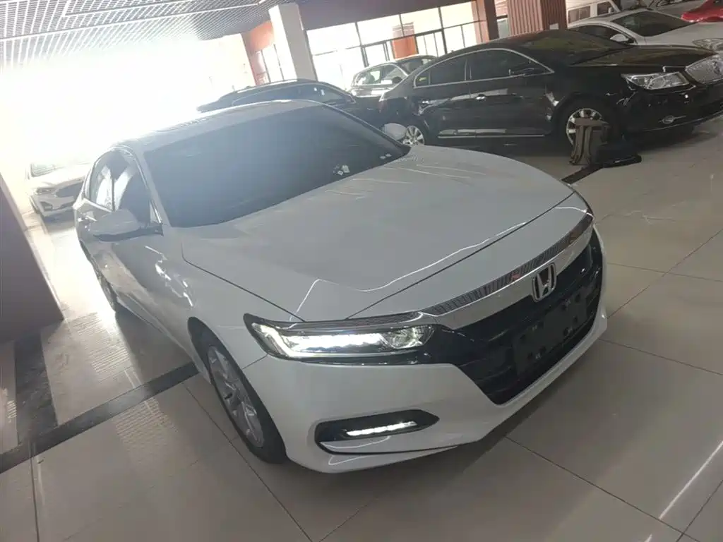 Honda Accord 2021 — фото 4