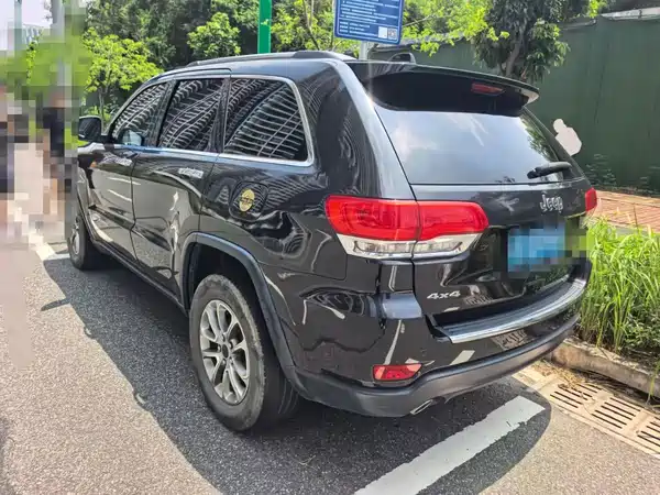 Jeep Grand Cherokee 2015