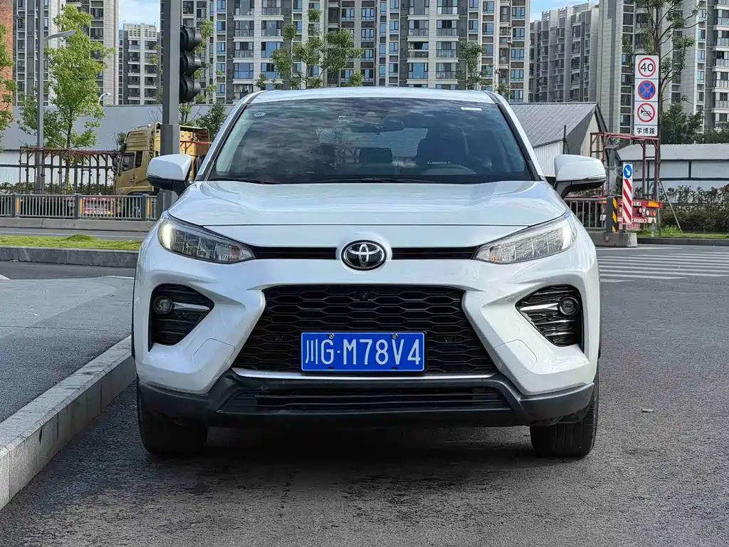 Toyota Wildlander 2022 — фото 2