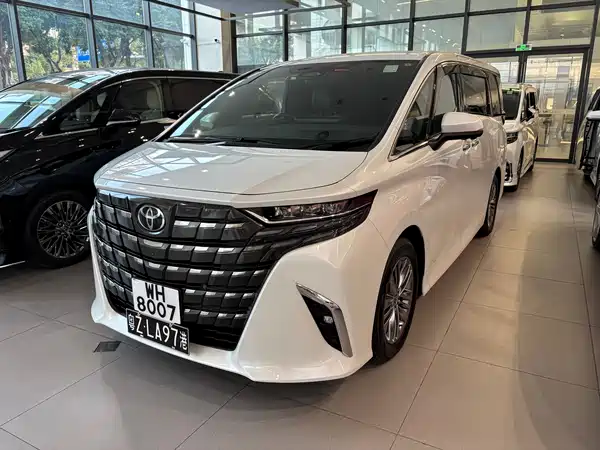 Toyota Alphard 2025