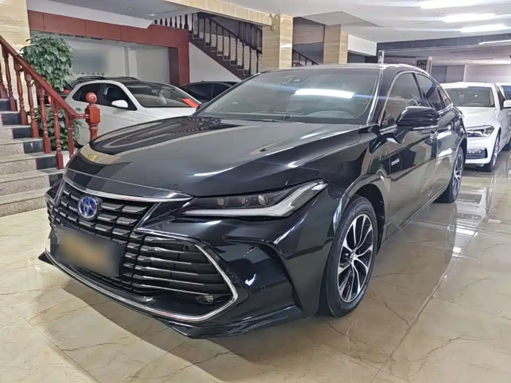 Toyota Avalon 2022 — фото 1