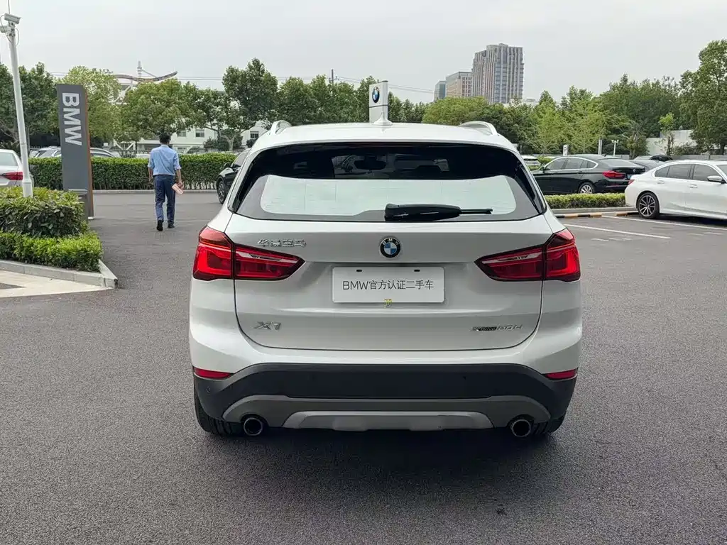 BMW X1 2018 — фото 16