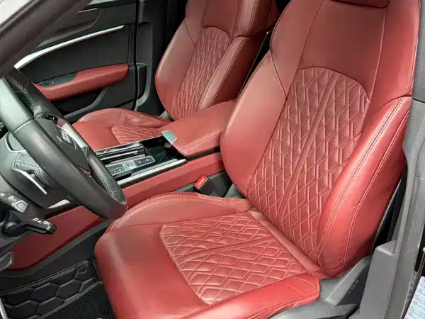 Audi A7L 2023