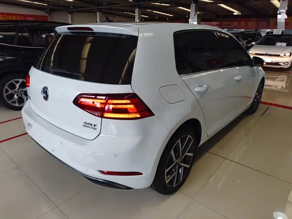 Volkswagen Golf 2020