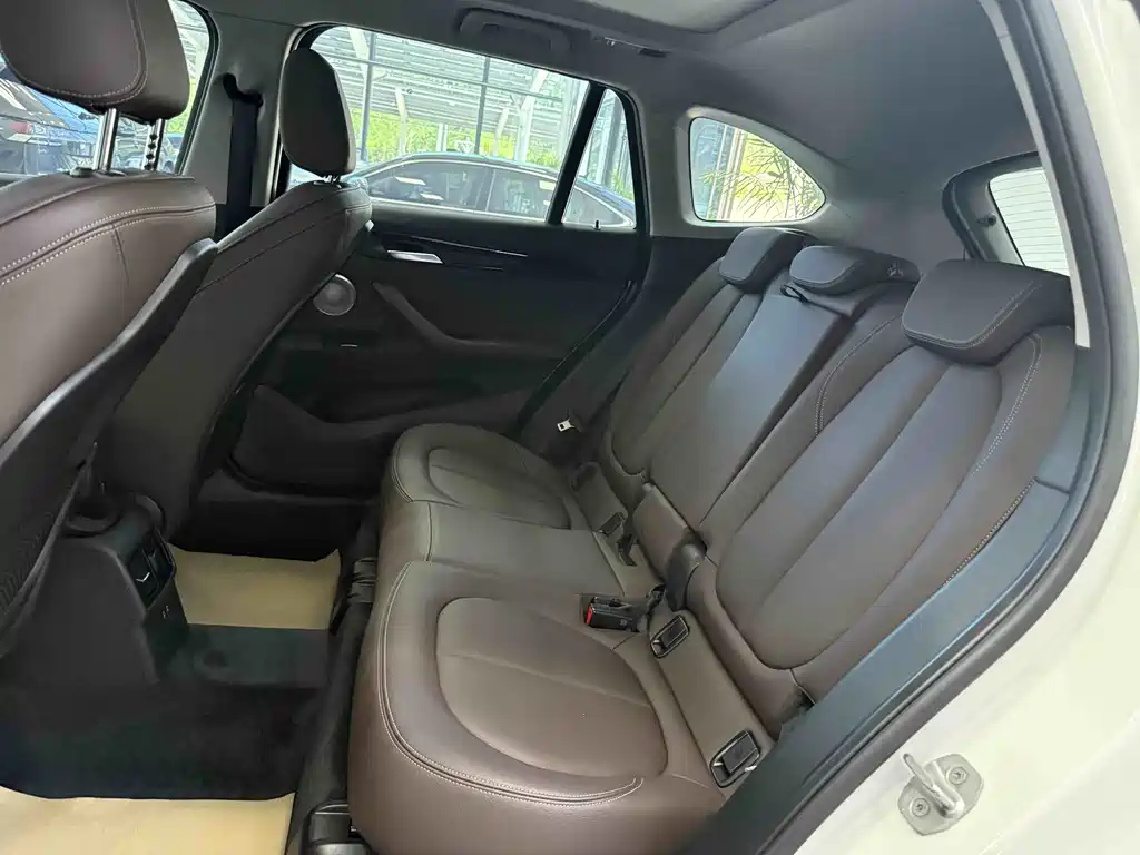 BMW X1 2022 — фото 15
