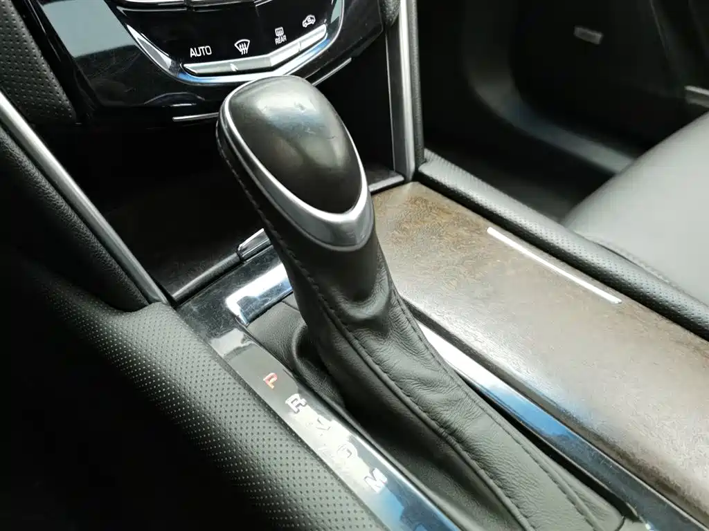 Cadillac XTS 2019 — фото 13