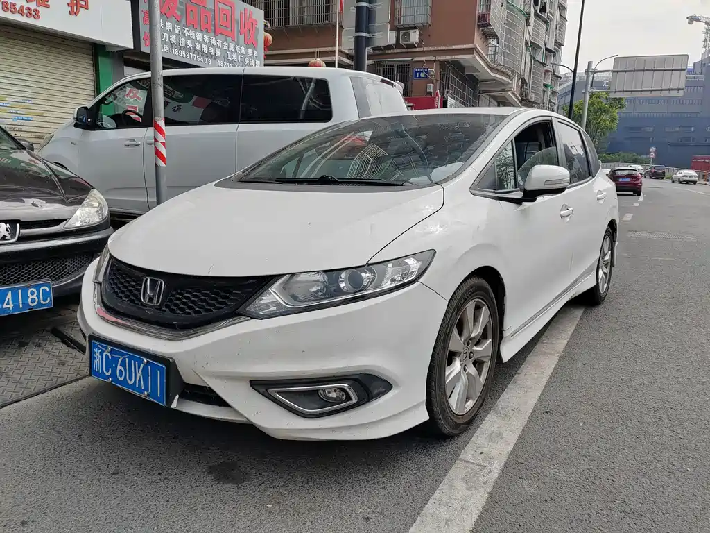 Honda Jade 2015 — фото 1