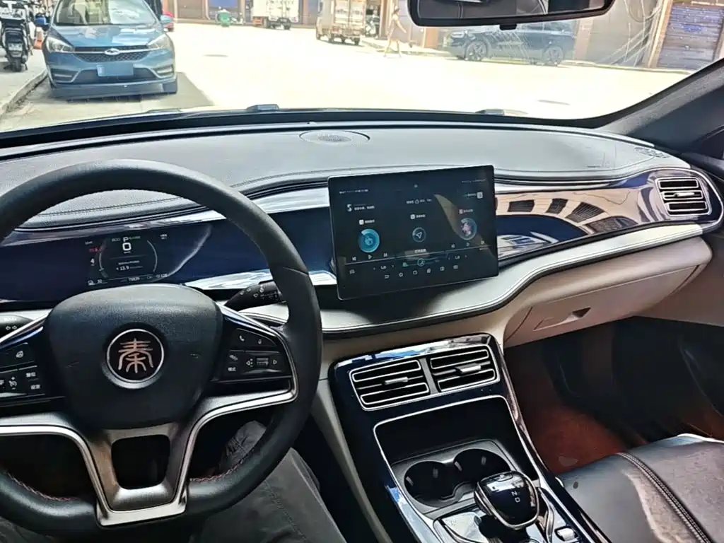 BYD Qin PLUS 2022 — фото 10