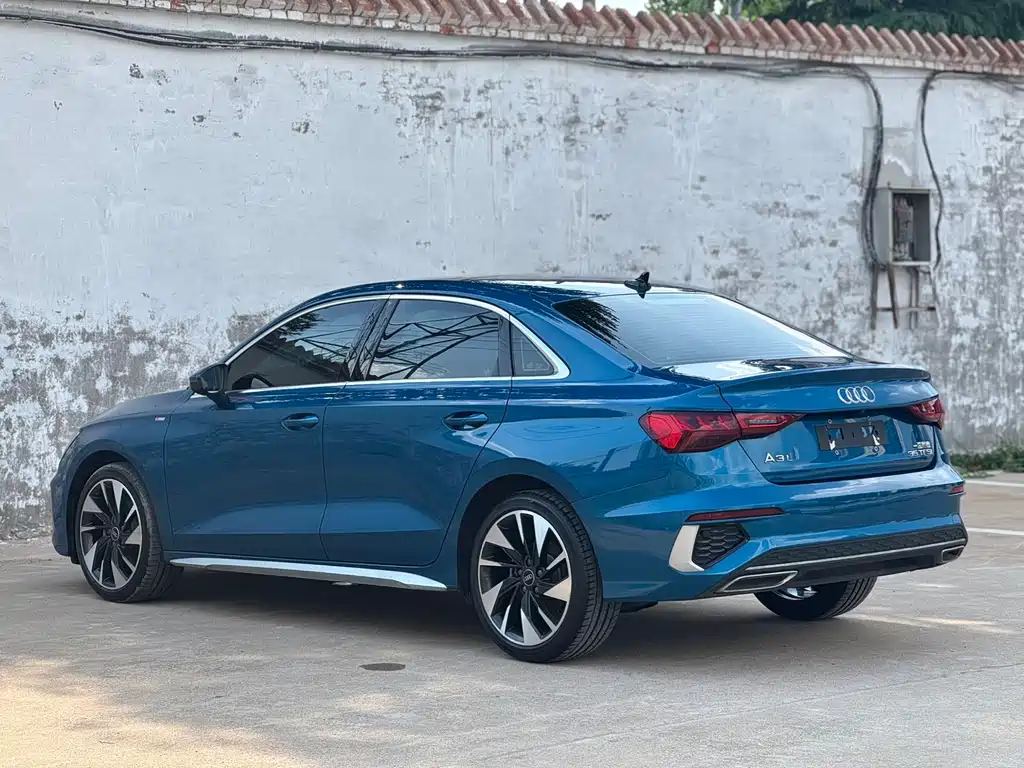 Audi A3 2022 — фото 11