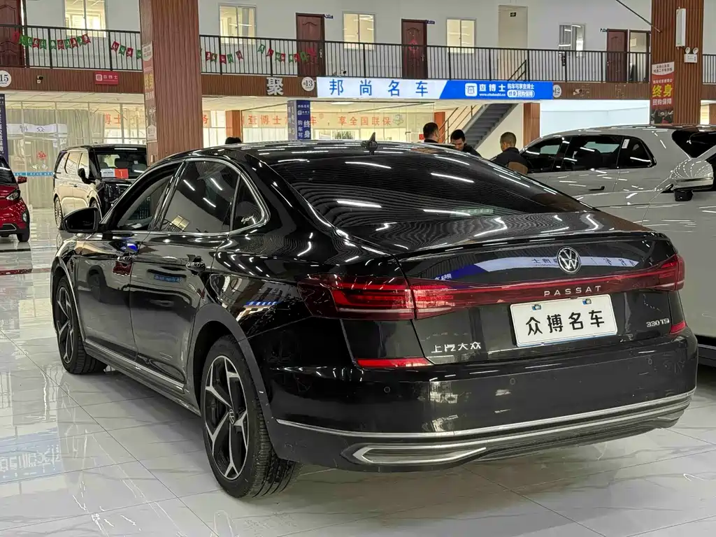 Volkswagen Passat 2023 — фото 6