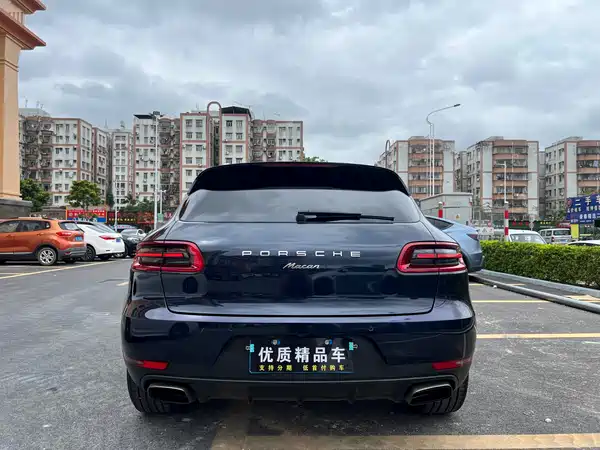 Porsche Macan 2016