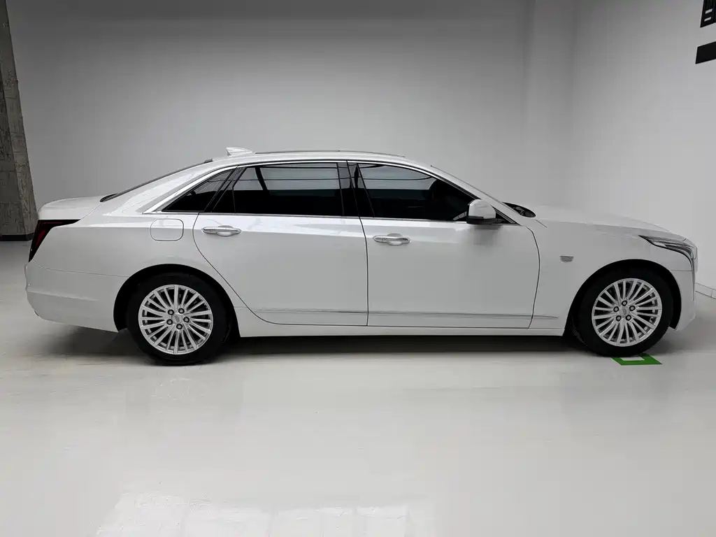 Cadillac CT6 2023 — фото 7