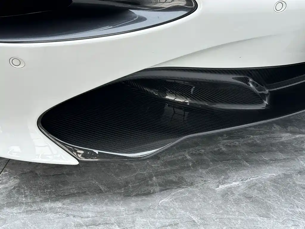 McLaren 720S 2020 — фото 13