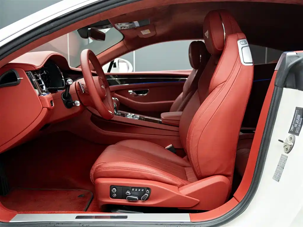 Bentley Continental 2020 — фото 10