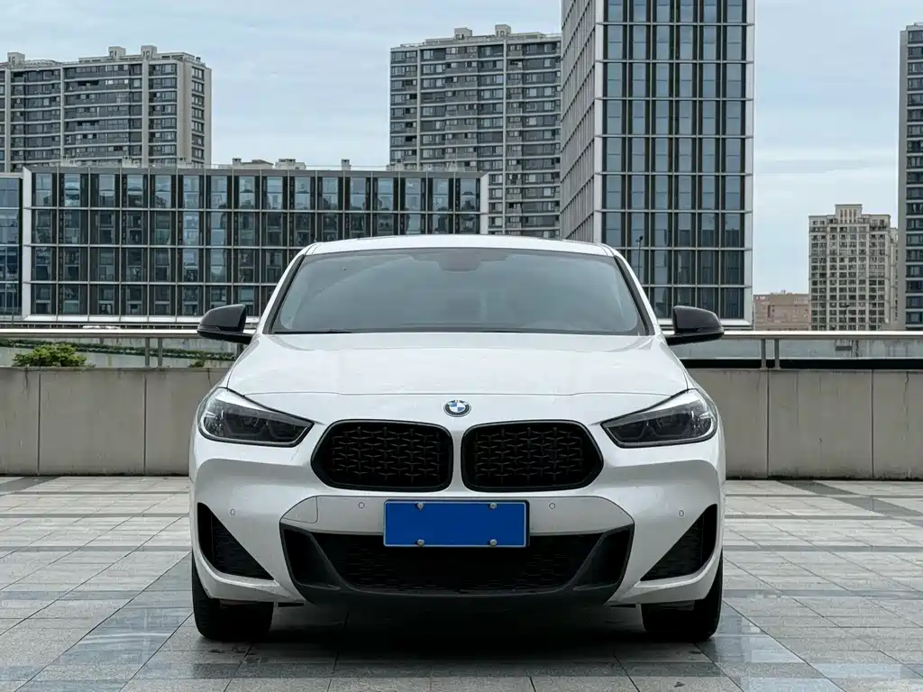 BMW X2 2023 — фото 2