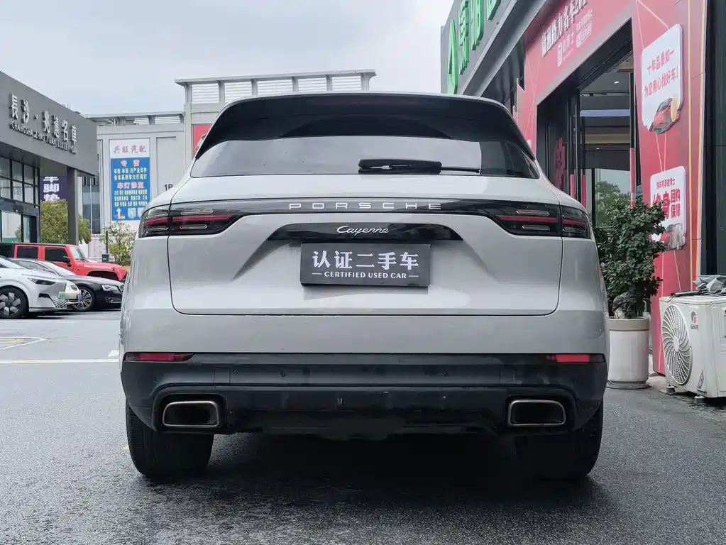 Porsche Cayenne 2019 — фото 12