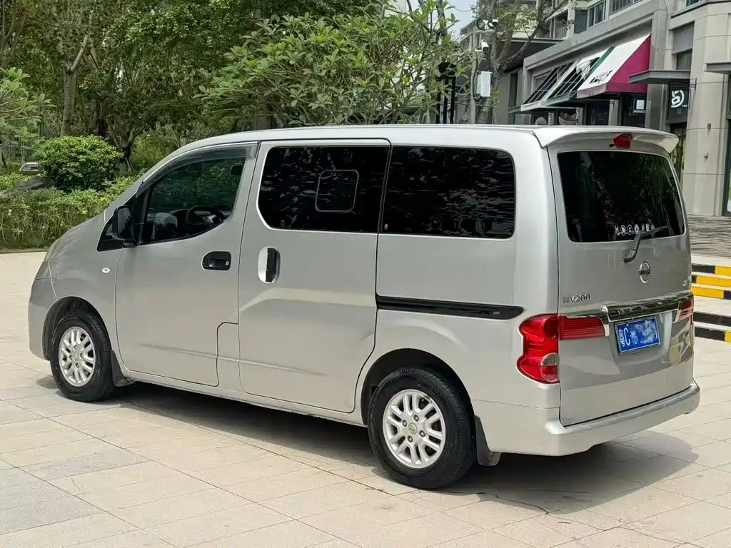 Nissan NV200 2014 — фото 3