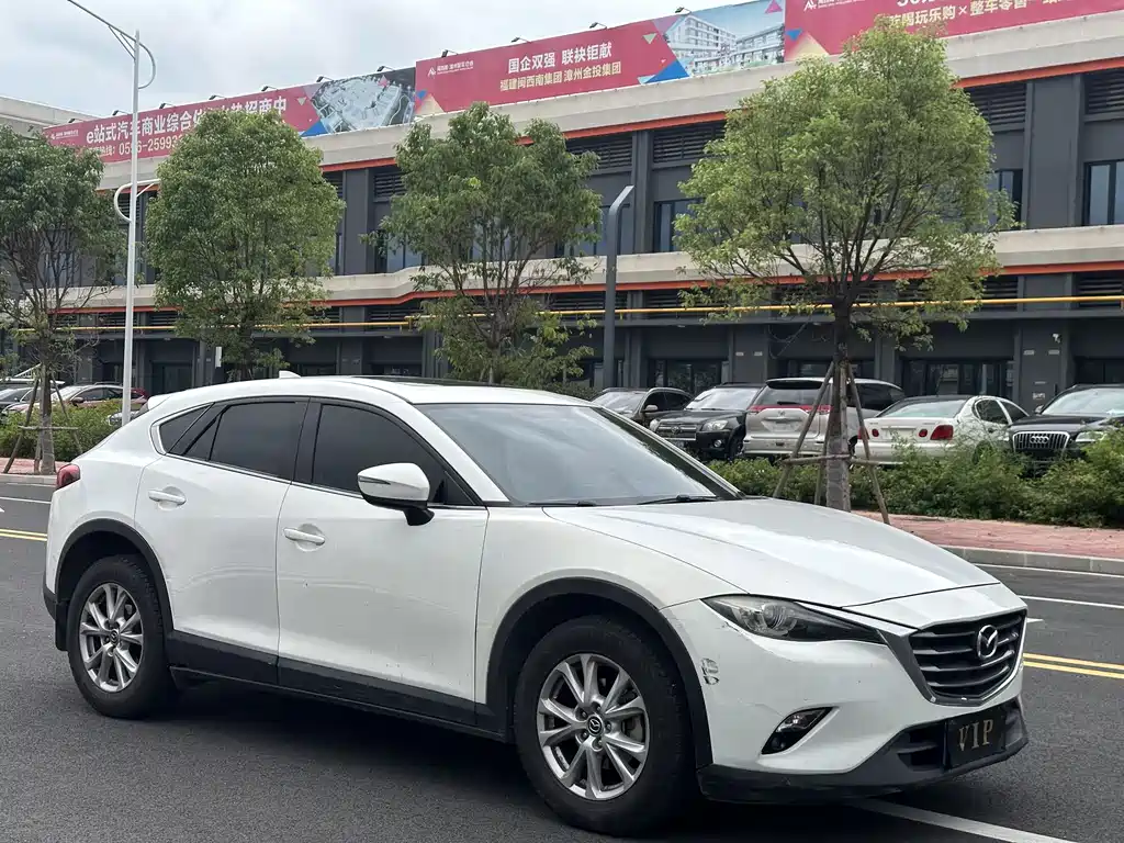 Mazda CX-4 2018 — фото 3