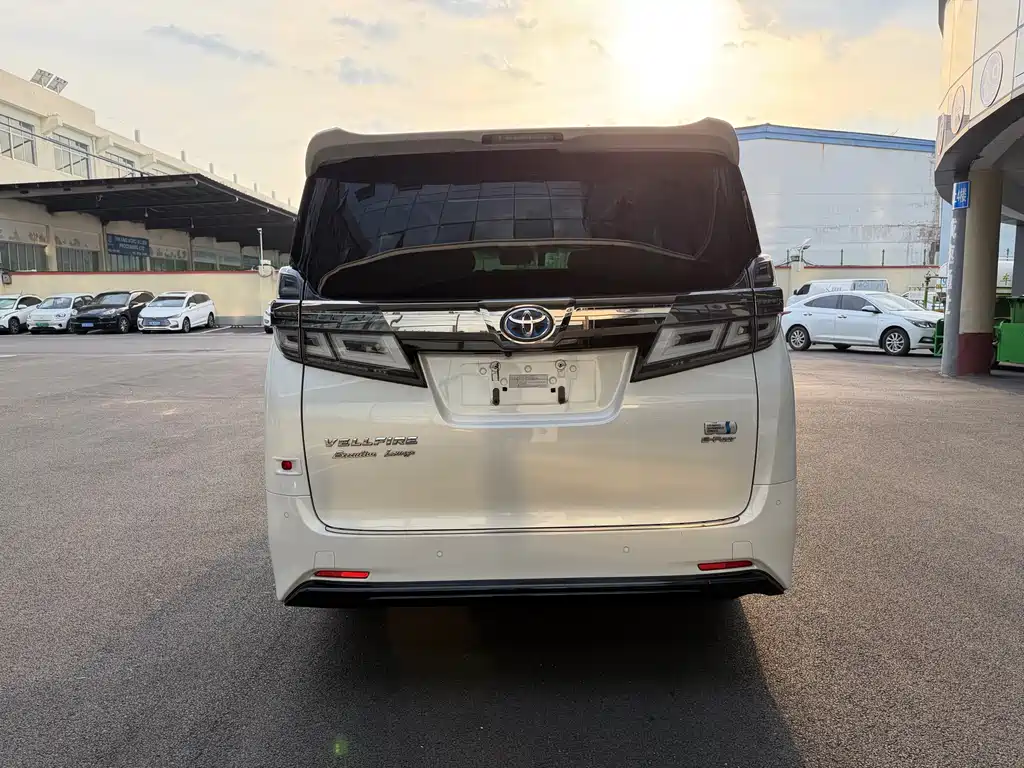 Toyota Vellfire 2019 — фото 4