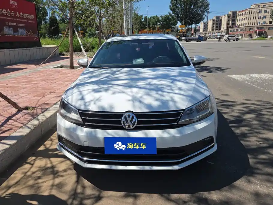 Volkswagen Sagitar 2019