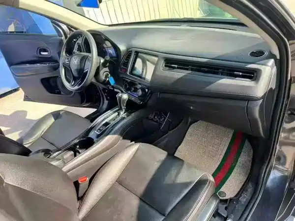 Honda Vezel 2015
