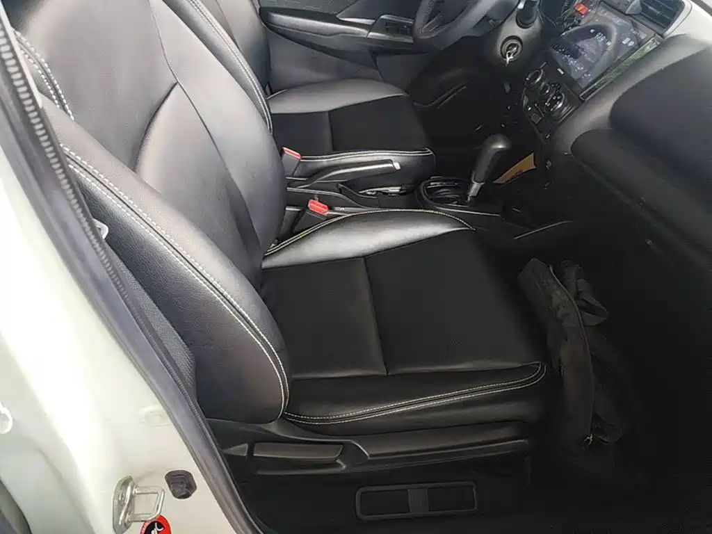 Honda Fit 2016 — фото 25