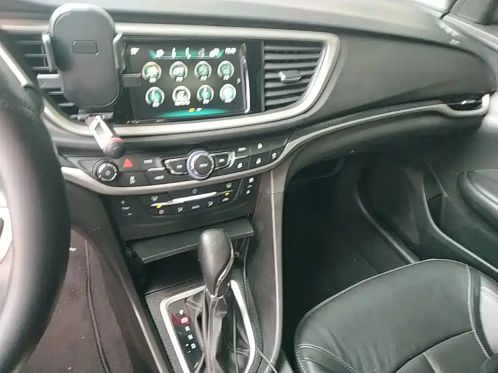 Buick Excelle 2020 — фото 13