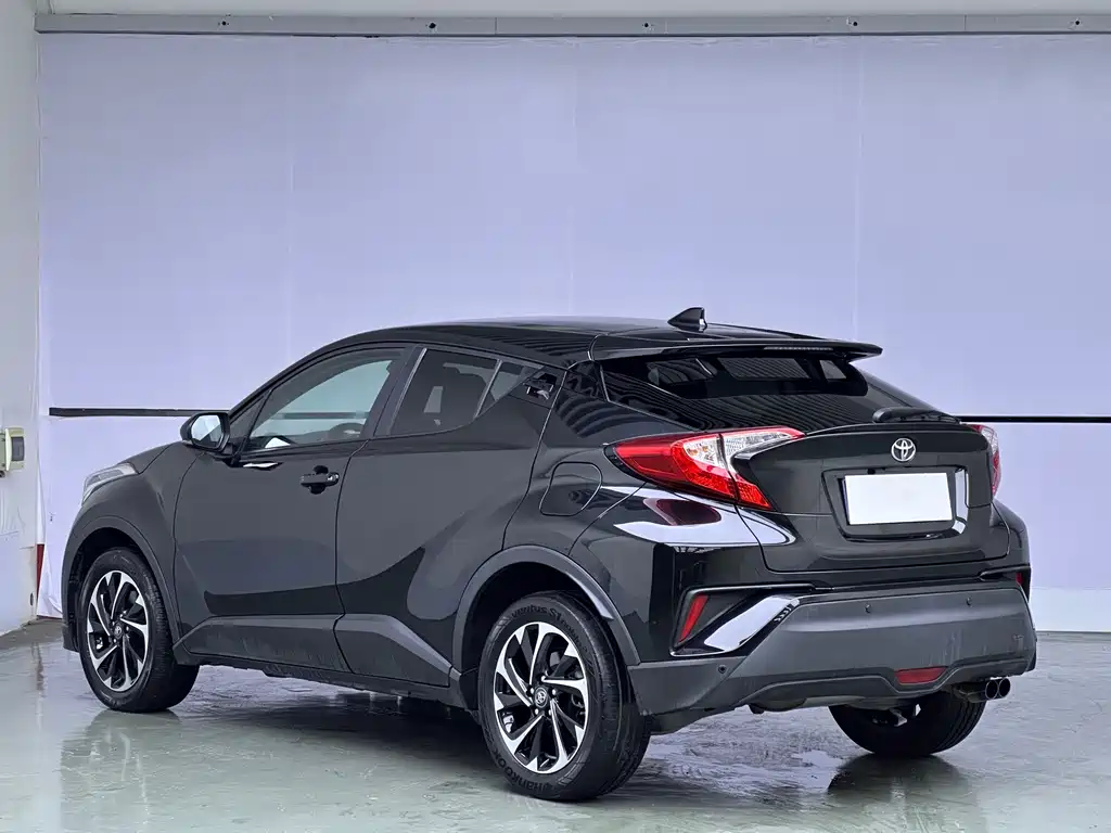 Toyota IZOA 2019 — фото 4