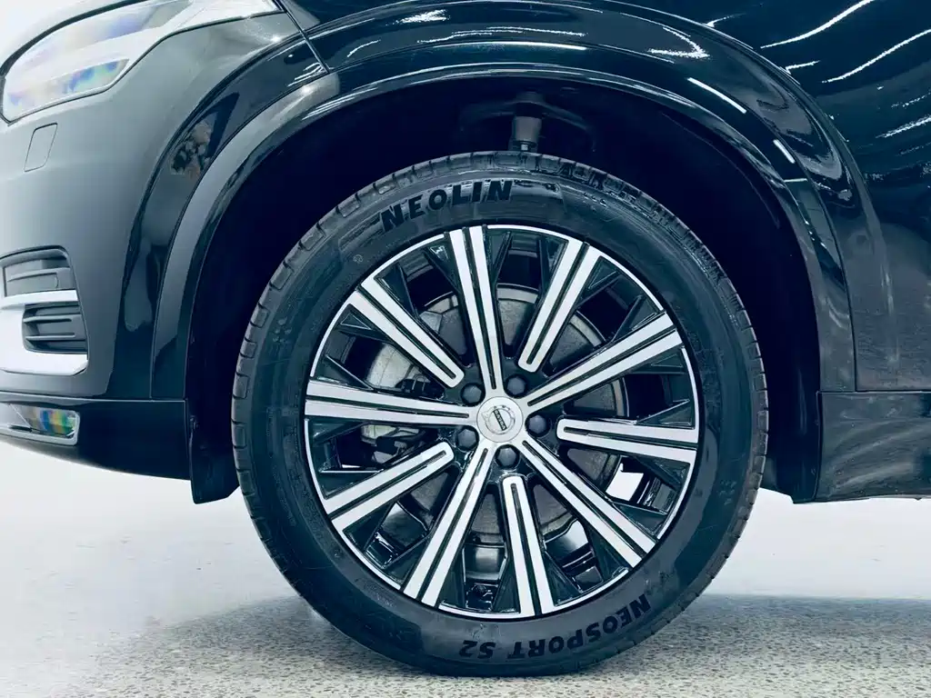Volvo XC90 2021 — фото 19