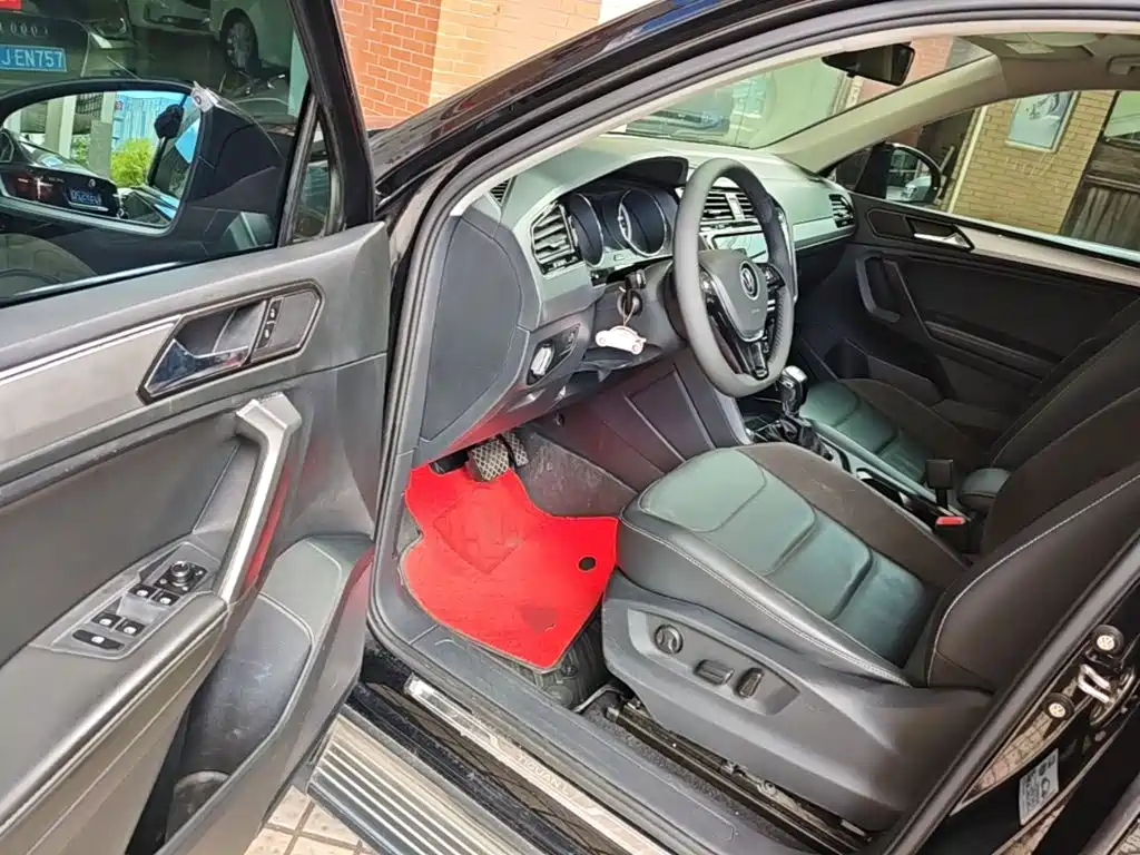Volkswagen Tiguan L 2021 — фото 16