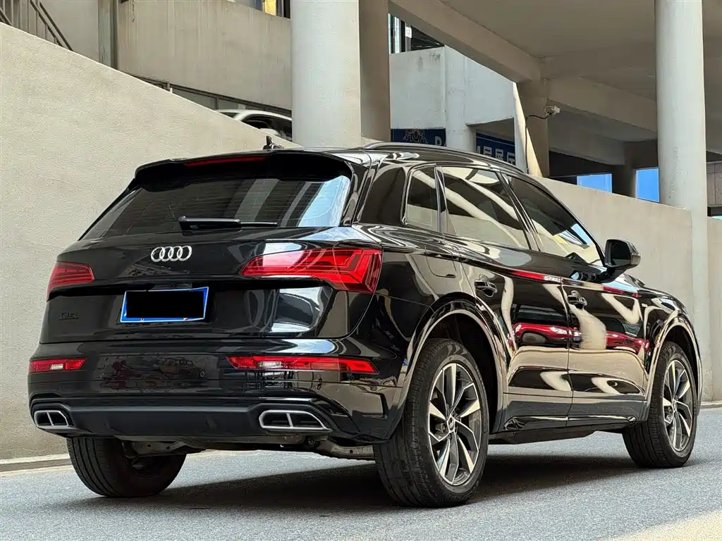 Audi Q5L 2023 — фото 5