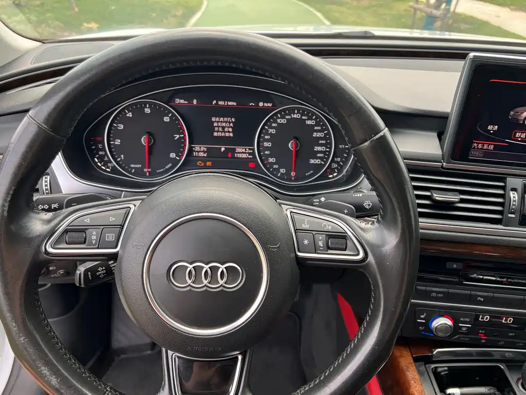 Audi A7 2016 — фото 11