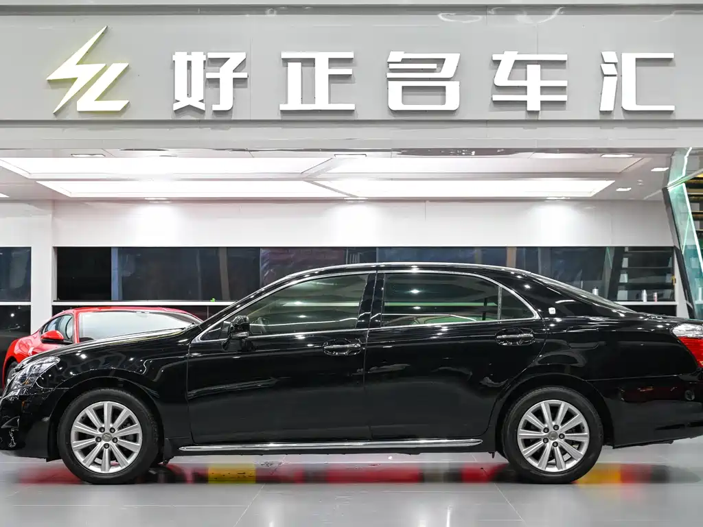 Toyota Crown 2014 — фото 5