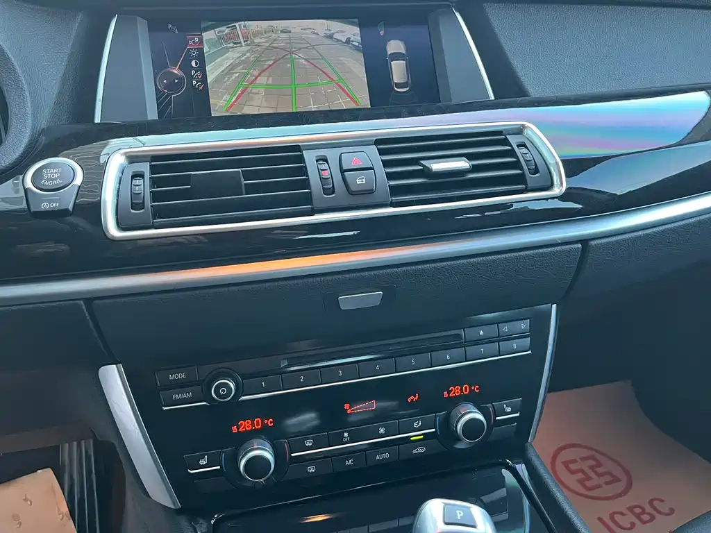 BMW 5 Series GT 2016 — фото 13