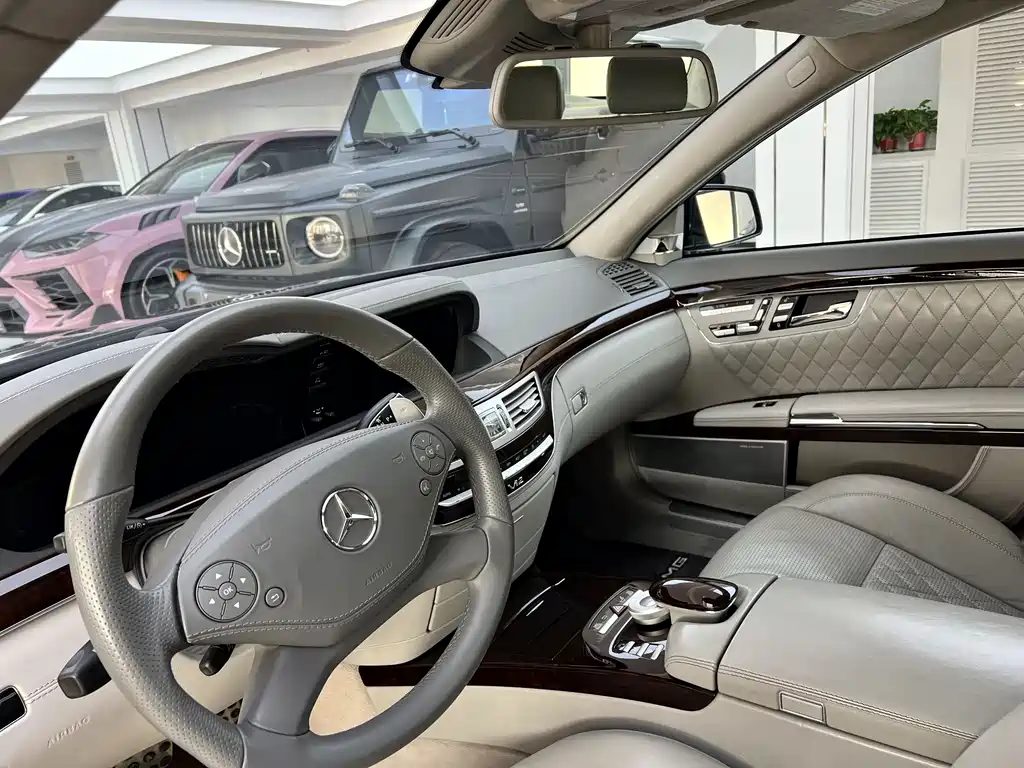 Mercedes-Benz S-Class AMG 2011 — фото 6