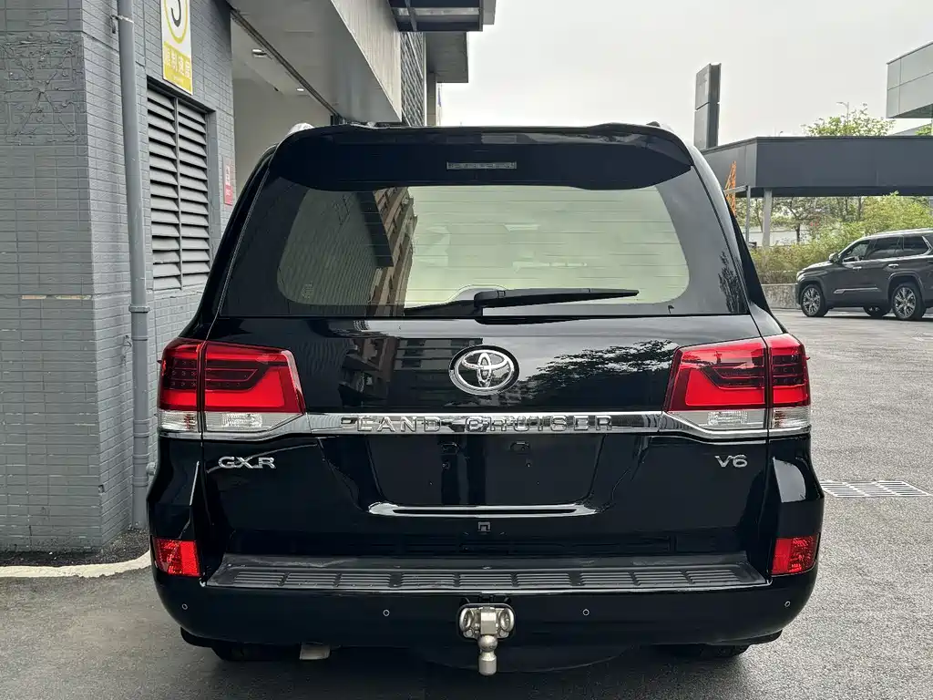 Toyota Land Cruiser 2019 — фото 8